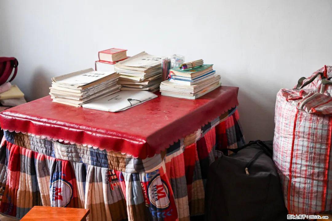 全网追的“扁担女孩”，找了一份暑假工，时薪12元 - 阿拉善盟生活资讯 - 阿拉善盟28生活网 alsm.28life.com